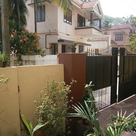 Lazar Residency Homestay Kochi Esterno foto